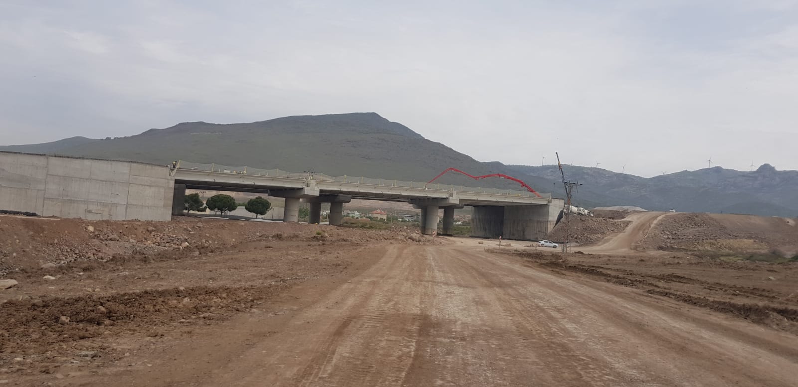 Gaziantep Çevre Otoyol Projesi ( Omega Öngermeli 174 Adet Kiriş İmalatı Ve Montajı )